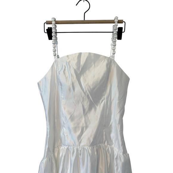 NWT Lulus Modern Adoration White Satin Backless Lace-Up Maxi Dress Size M - Picture 6 of 11